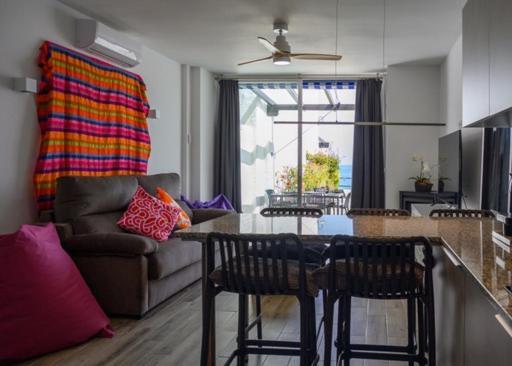 Newly Renovated 2 Bedroom Beachfront House Sitio de Calahonda Luaran gambar